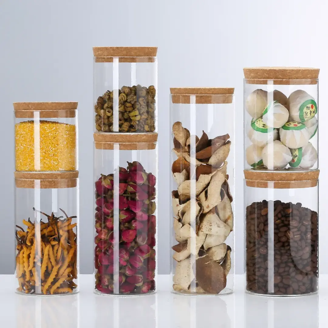 带软木盖的玻璃罐 带软木盖的玻璃罐