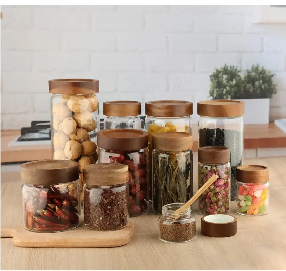 gallon glass jar with airtight lid